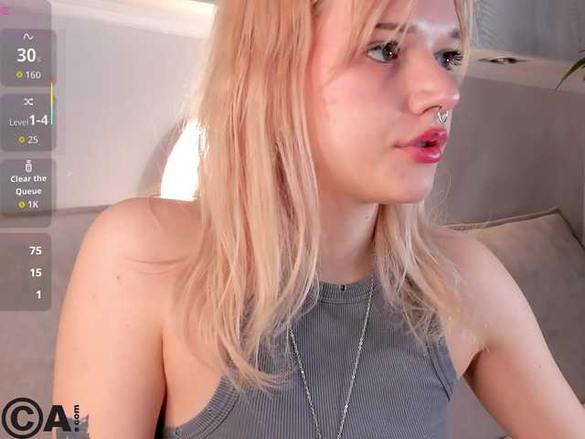Molly-Platt's BongaCams show and profile