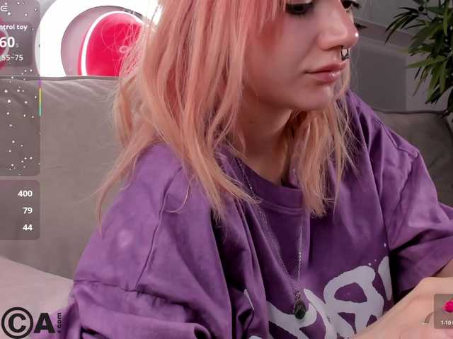 Molly-Platt's BongaCams show and profile