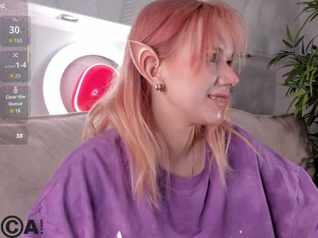 Molly-Platt — In my room, we can play with my nipples, masturbate, play with dildos, but if you're not interested, we can just chat.