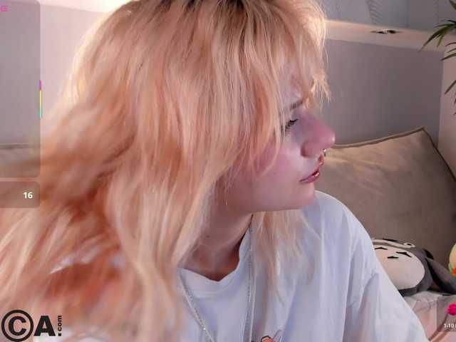 Molly-Platt's BongaCams show and profile