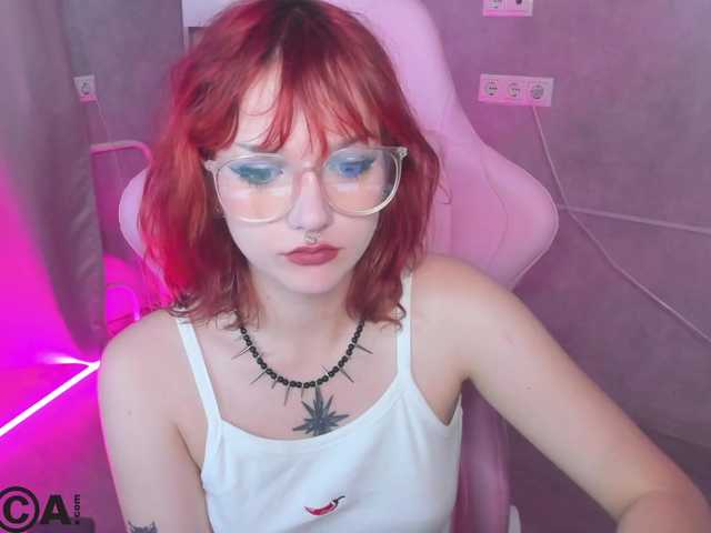  Molly-Platt chat room