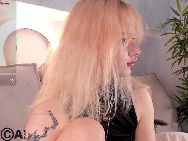 Molly-Platt's BongaCams show and profile