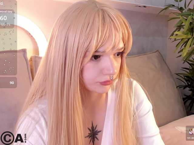 Molly-Platt's BongaCams show and profile