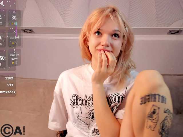 Molly-Platt's BongaCams show and profile