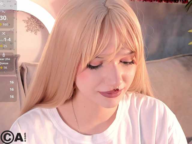 Molly-Platt's BongaCams show and profile