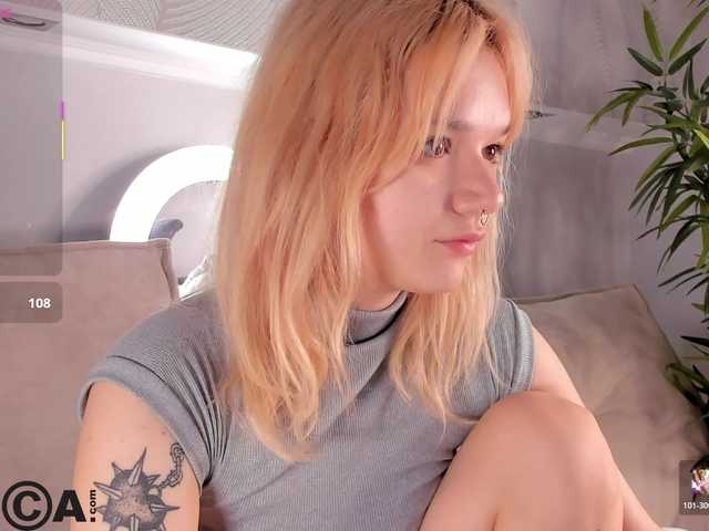 Molly-Platt's BongaCams show and profile