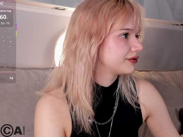 Molly-Platt's BongaCams show and profile