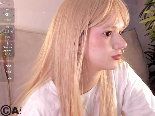 Molly-Platt's BongaCams show and profile