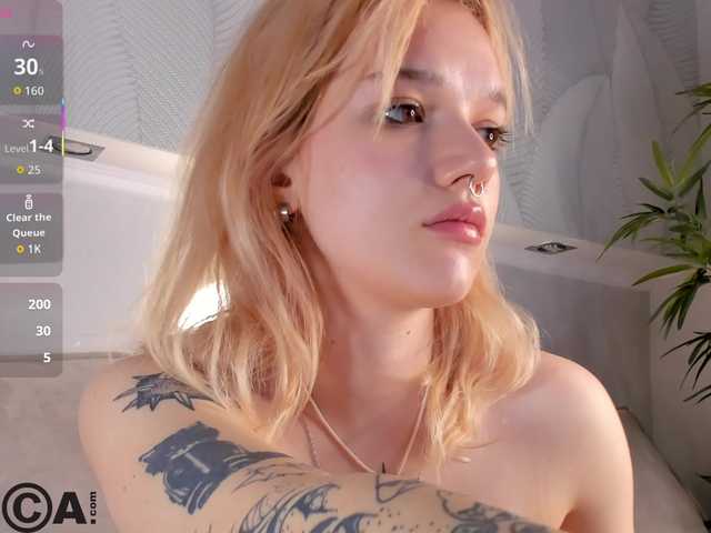 Molly-Platt's BongaCams show and profile