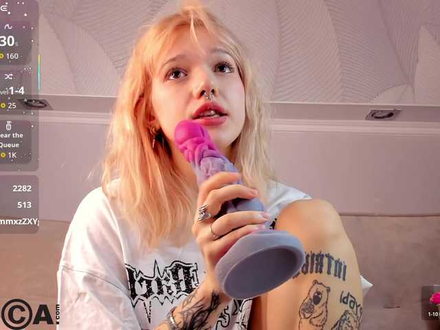 Molly-Platt's BongaCams show and profile