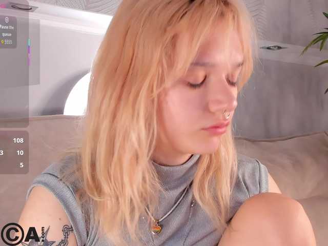 Molly-Platt's BongaCams show and profile