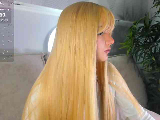 Molly-Platt Live Webcam on {site_name}