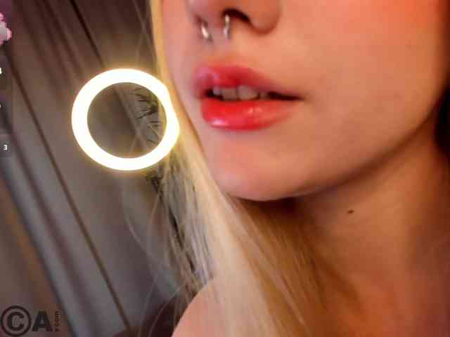 flirt chat Molly-Platt