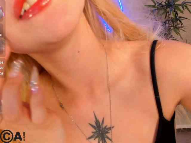 Molly-Platt Live Webcam on BongaCams