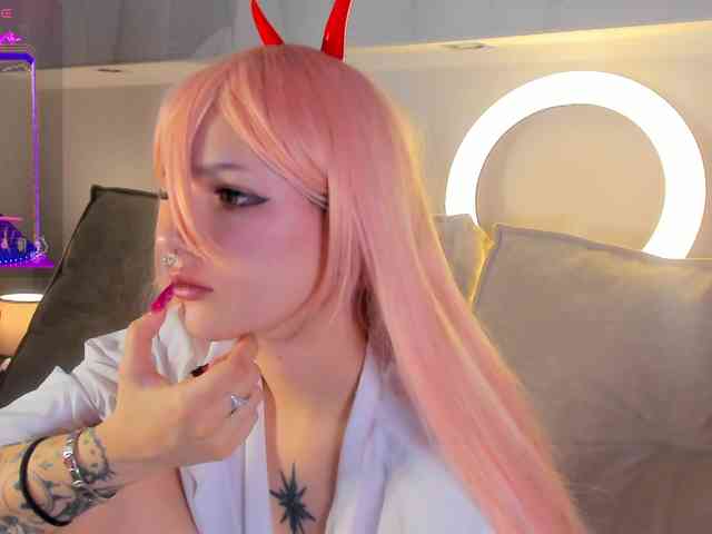 adult chatting Molly-Platt