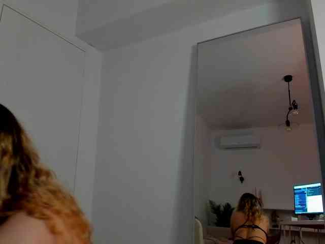 alyafox webcam