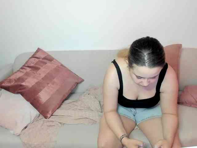 alyafox webcam