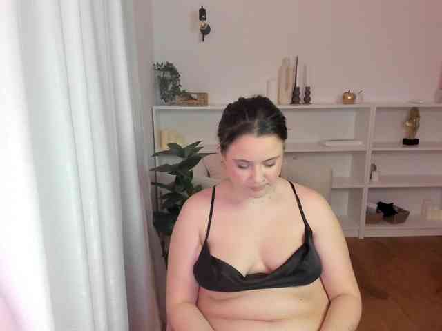 alyafox webcam