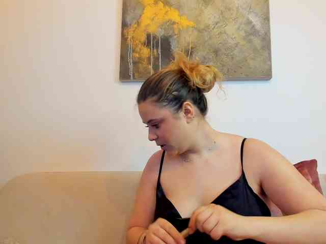 alyafox webcam