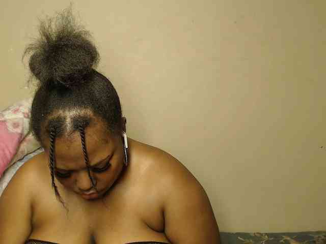 SexyEbony93 Live Webcam on BongaCams