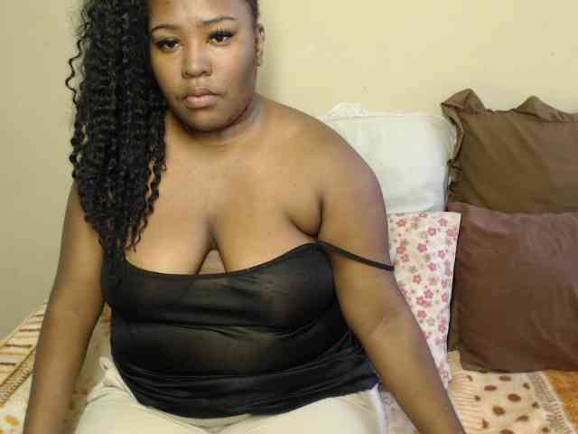 SexyEbony93 webcam
