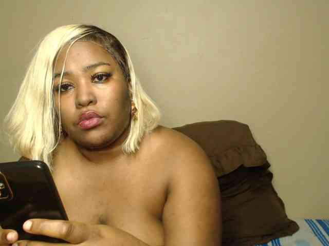 SexyEbony93 webcam