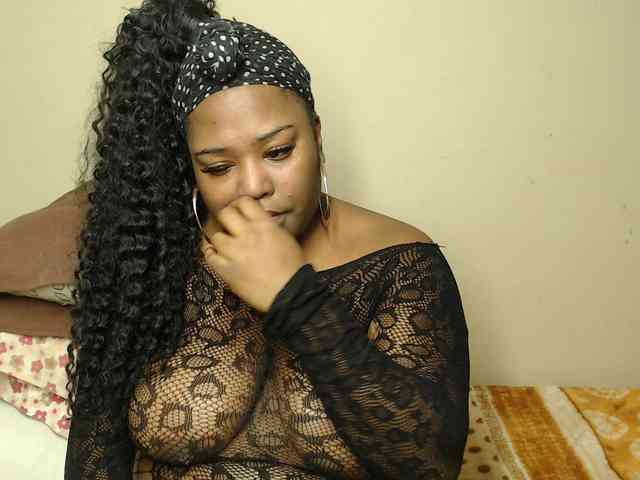 SexyEbony93 webcam