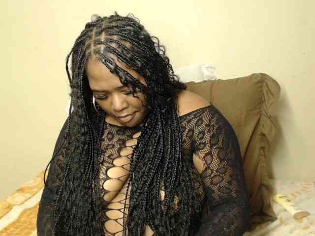 SexyEbony93 webcam