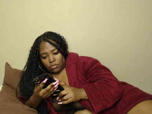 SexyEbony93 webcam