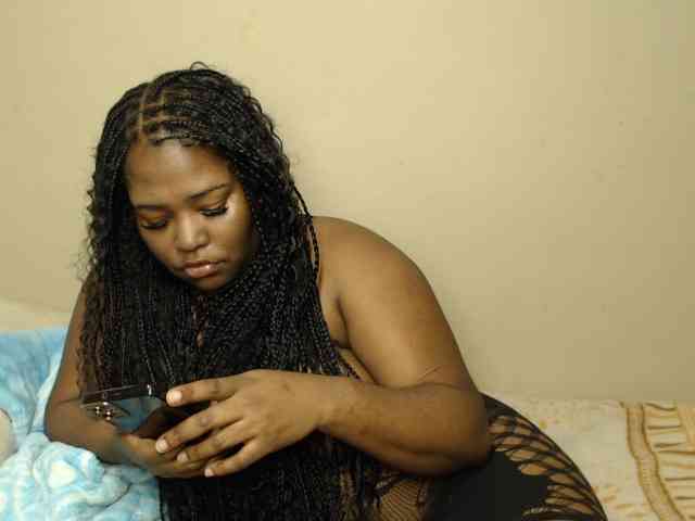 SexyEbony93 webcam