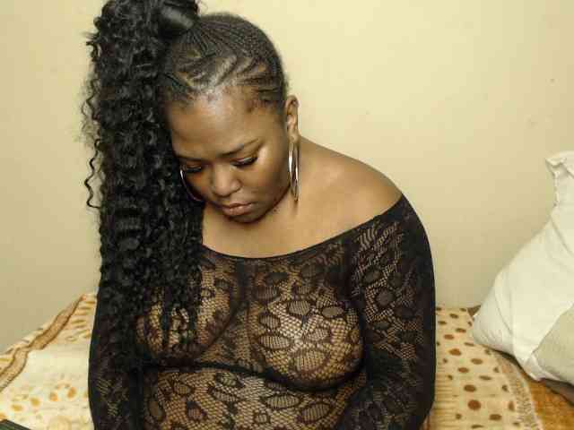 SexyEbony93 webcam