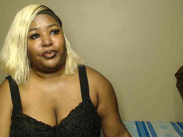 SexyEbony93 webcam