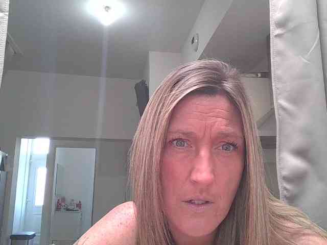 SophieTentation webcam