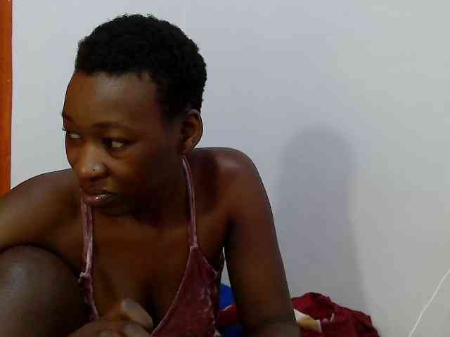 Luckyshee14 webcam