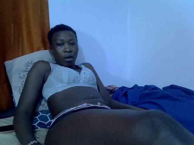 Luckyshee14 webcam