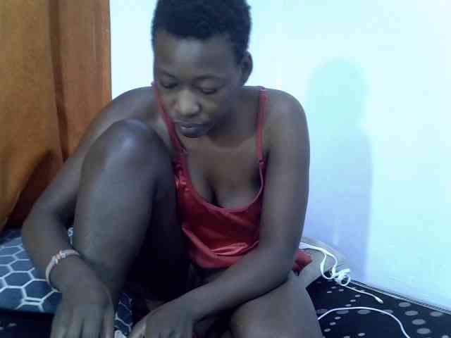 Luckyshee14 webcam