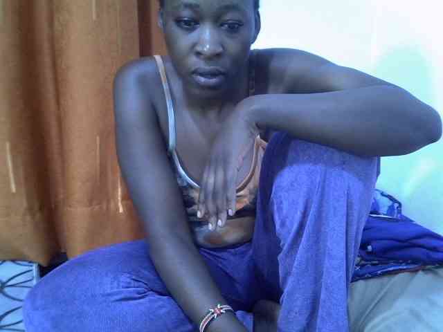 Luckyshee14 webcam