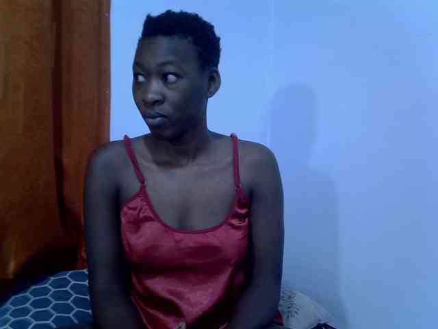 Luckyshee14 webcam