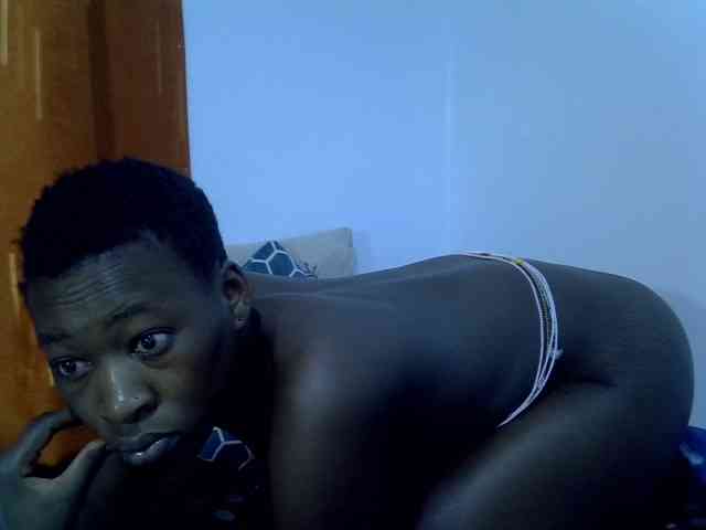 Luckyshee14 webcam