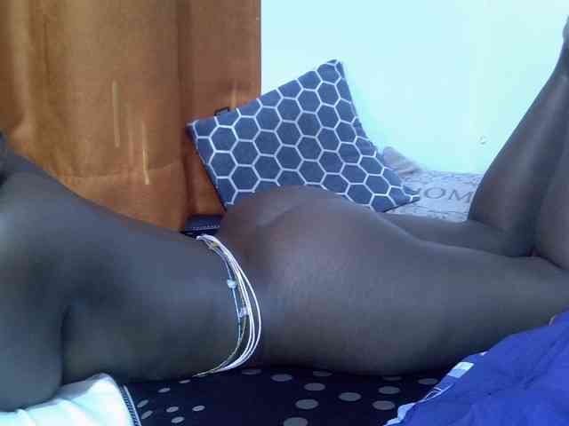 Luckyshee14 webcam