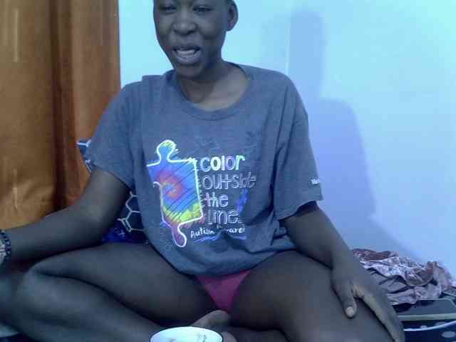 Luckyshee14 webcam