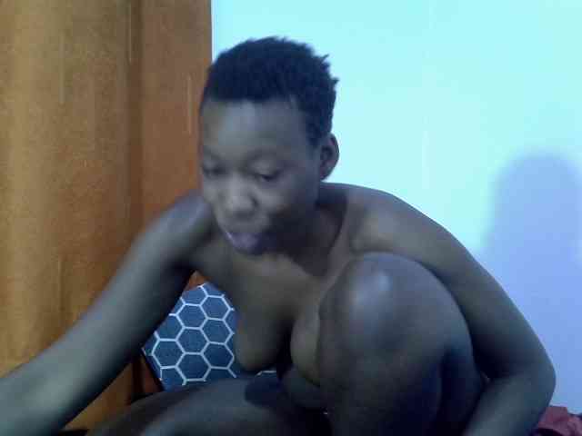 Luckyshee14 webcam
