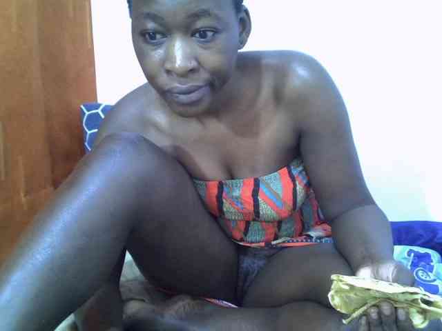 Luckyshee14 webcam