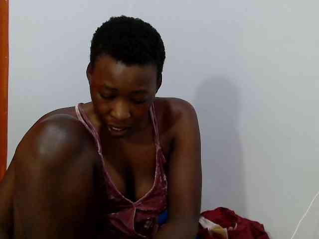 Luckyshee14 webcam