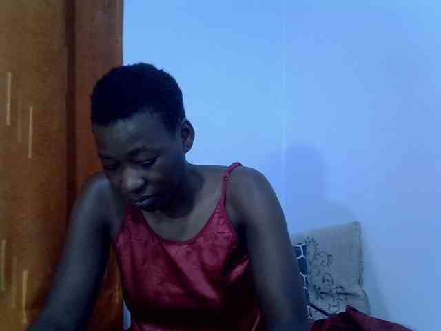 Luckyshee14 webcam
