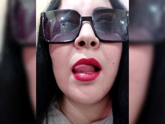 BlackNight's BongaCams show and profile