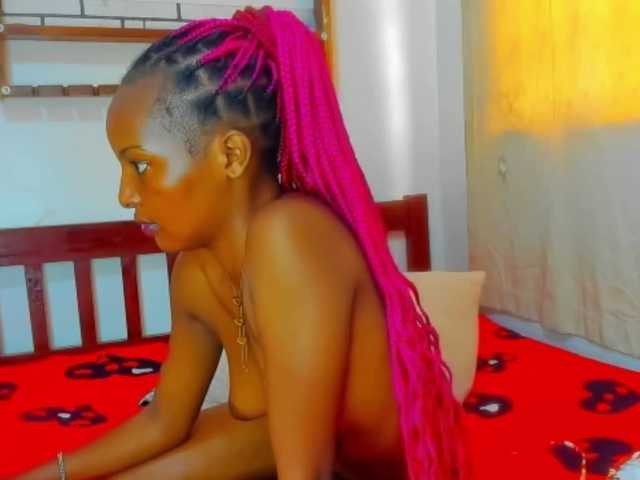 Biancamontana's BongaCams show and profile