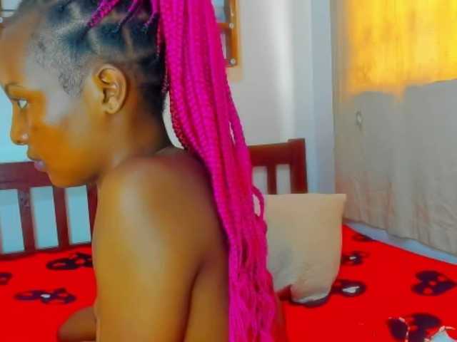 Biancamontana's BongaCams show and profile