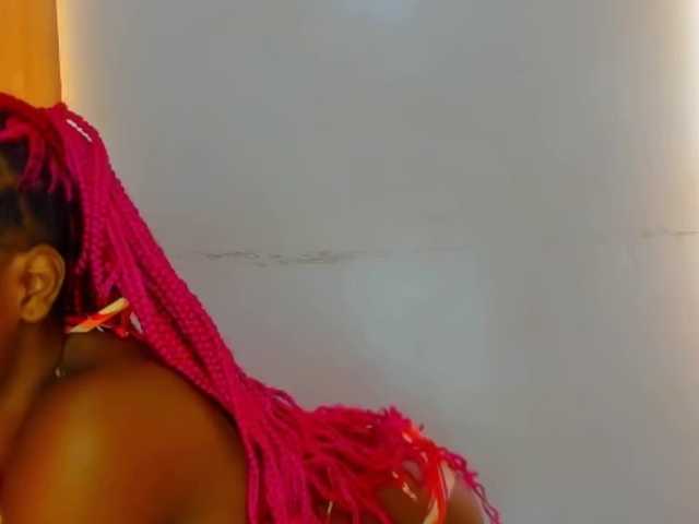 Biancamontana's BongaCams show and profile