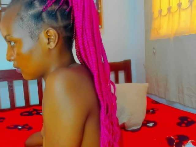 Biancamontana's BongaCams show and profile